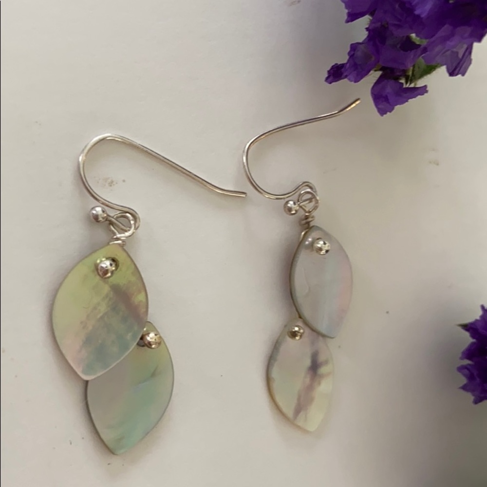 Shells earrings - Picture 2 of 3